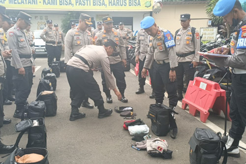 Polsek Jatiuwung Cek Kesiapan Kelengkapan Personel dan Sarana Pengamanan Pemilu 2024