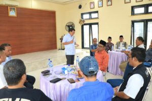 Sekda Minta RT dan RW di Kabupaten Tangerang Layani Masyarakat Sepenuh Hati