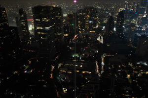 AGP-EHJKT Peringati Earth Hour di SCBD Weekland Selama 90 Menit