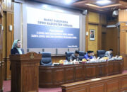 Bupati Serang Sampaikan Dua Raperda