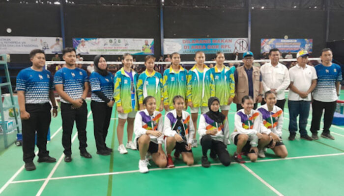 Bulutangkis Popda Kabupaten Tangerang Raih Satu Emas Satu Perak Beregu