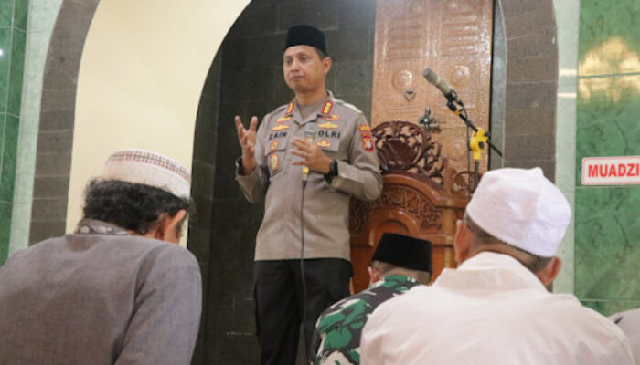 Jum’at Keliling, Polisi Ajak Masyarakat Cegah Tindak Kejahatan dan Minta Dukungan Jelang Hari Bhayangkara