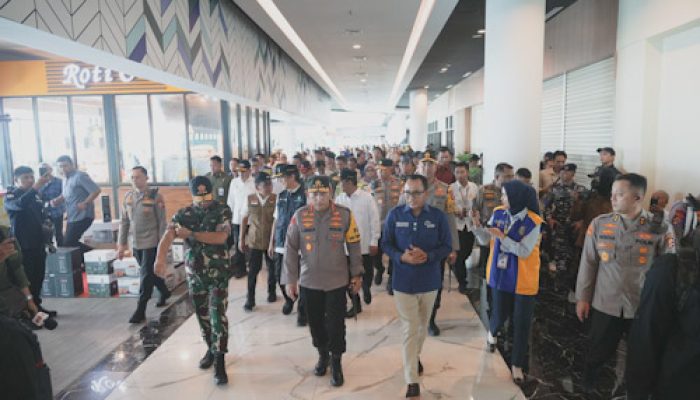 Menko PMK, Panglima TNI dan Kapolri, Cek Arus Mudik di Pelabuhan Merak