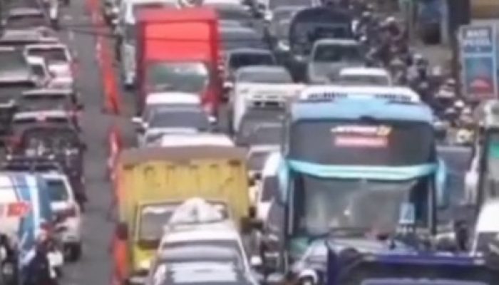 Kendaraan Masuk Jakarta Sudah 74 Persen