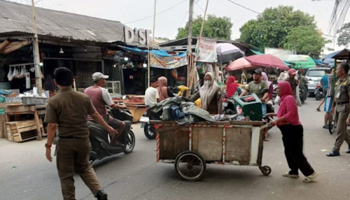 Satpol PP Kota Tangerang Kembali Lakukan Penertiban di Pasar Anyar dan Pasar Sipon