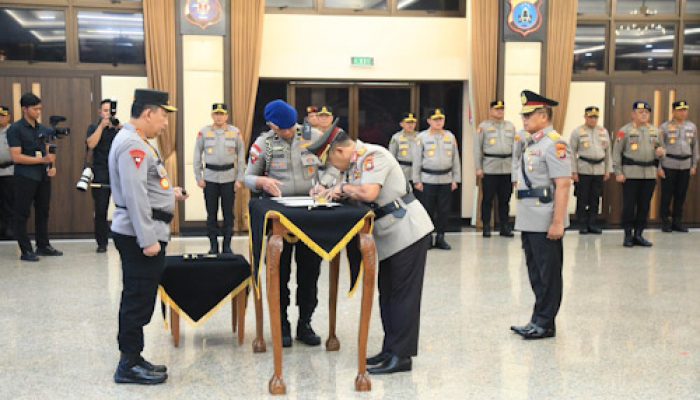 49 Perwira Tinggi Polri Naik Pangkat, Dua Naik Menjadi Komjen