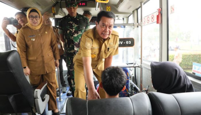Pemkab Tangerang Ujicoba Angkutan Sekolah Gratis bagi Pelajar