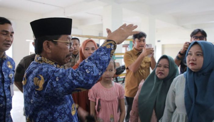 Pedagang Mulai Tempati Gedung Baru Pasar Anyar