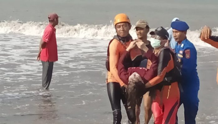Personel Polda Bali Dikerahkan Cari Korban Kapal KMP Tunu Pratama Jaya