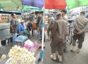 Satpol PP Tertibkan PKL Pasar Anyar Tangerang