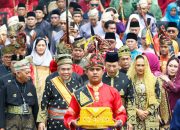 Kapolri Terima Anugerah Adat Ingatan Budi dari LAM Riau