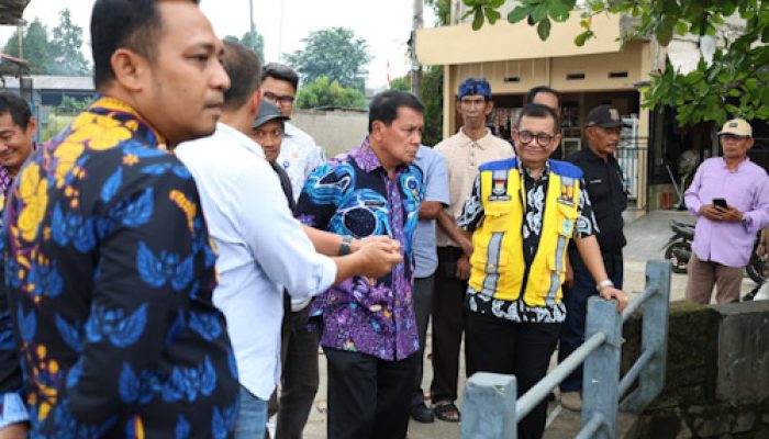 Bupati Maesyal Tinjau Kondisi Kali Cirarab