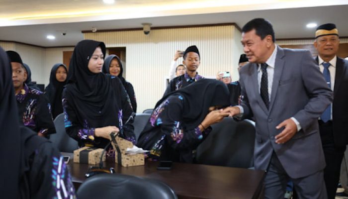 Bupati Tangerang Lepas 36 Calon Siswa Sekolah Rakyat