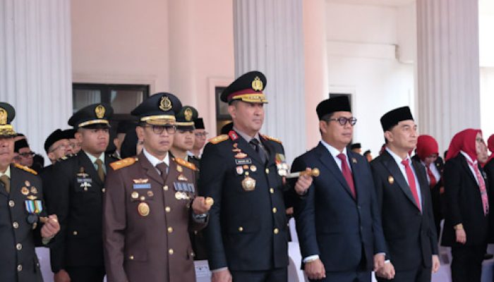 Gubernur dan Kapolda Banten Hadiri Upacara Pengibaran Bendera HUT Ke-80 RI