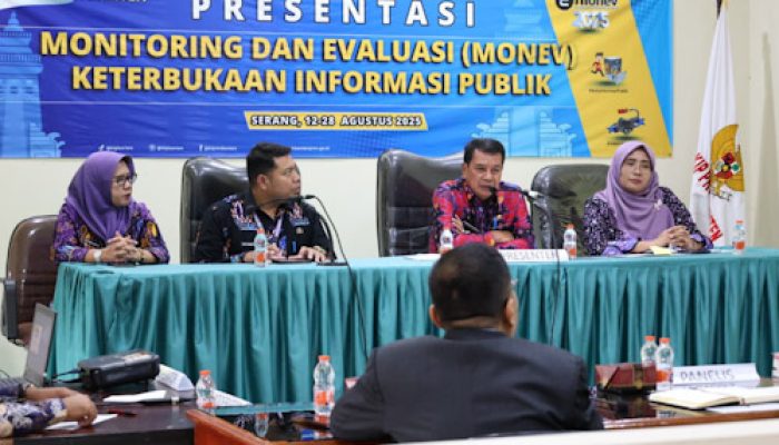 Bupati Maesyal Paparkan Monitoring dan Evaluasi Keterbukaan Informasi Publik di KIP Banten