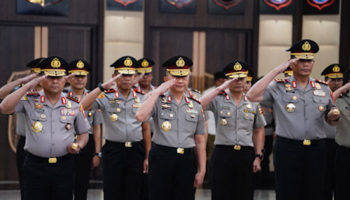 27 Pati Polri Naik Pangkat