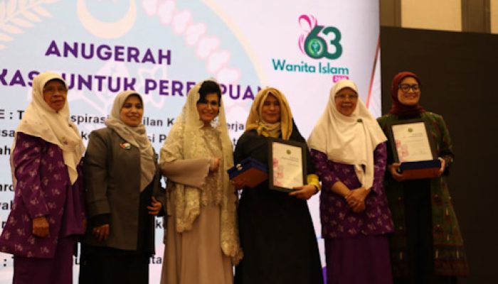 Pendidikan Berkeadaban, Menyalakan Kepemimpinan Muslimah Sejak Usia Dini