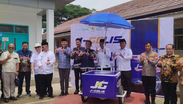 SMK Jaya Buana Perkenalkan J-Golis, Gerobak Listrik Pendukung UMKM
