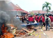 Mahasiswa Desak DPRD dan Pemerintah Audit Proyek Website Desa