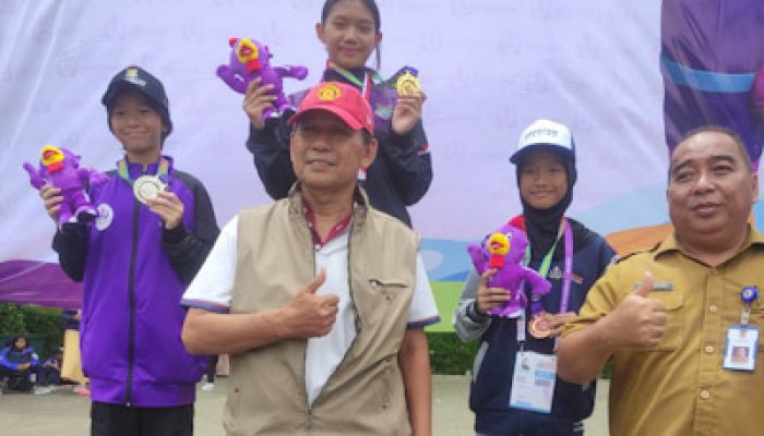 Kelapa Dua Juara Umum Renang Porkab