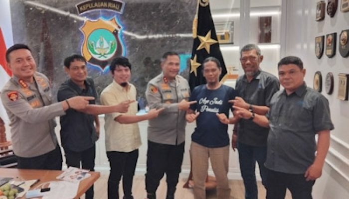 Kapolda Apresiasi JMSI Kepri Terbitkan Buku, Bahaya TPPO kepada Pelajar