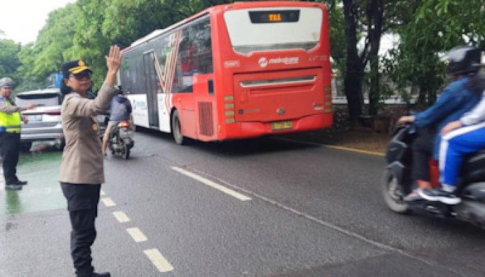 Polres Metro Tangerang Kota Setiap Pagi Gatur Lalin di Jalan Padat