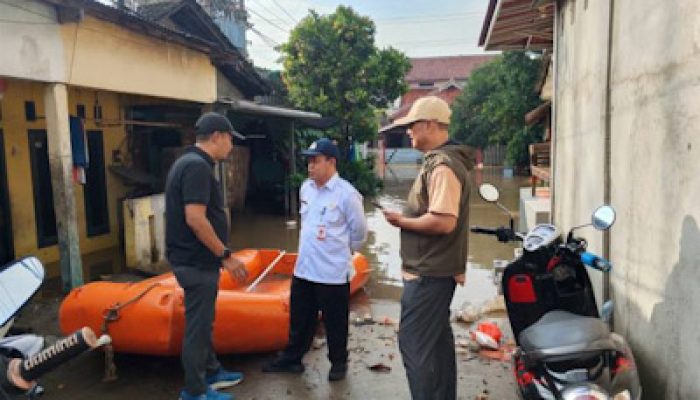 Petugas Gabungan Pemkot Tangerang Pastikan Penanganan Banjir Berjalan Optimal