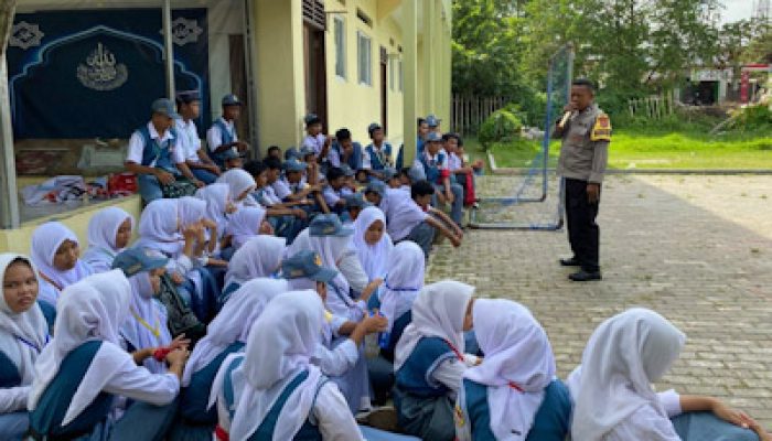 Polsek Pasar Kemis Laksanakan Program Poldik di SMK Pilar Nusantara, Tekankan Anti-Bullying pada Murid