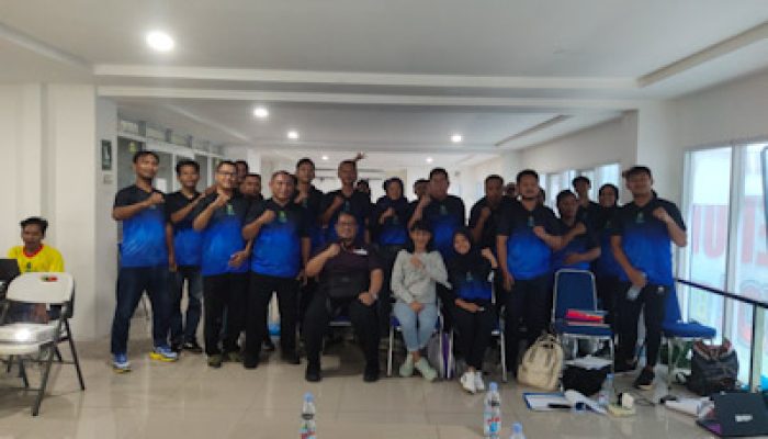 Puluhan Peserta Ikuti Pelatihan Pelatih Cabor Panjat Tebing