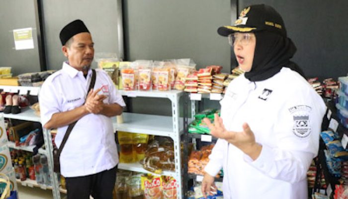 Wabup Intan Ajak Masyarakat Desa Ciakar Aktif Jadi Anggota KDMP