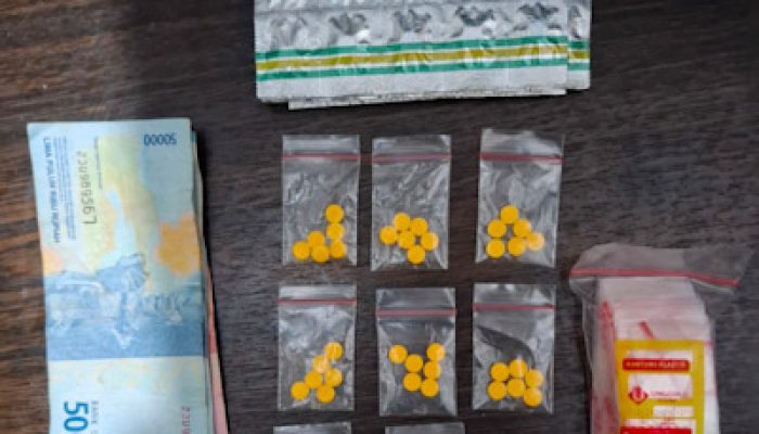 Polsek Karawaci Amankan Penjual Obat-obatan Tanpa Izin