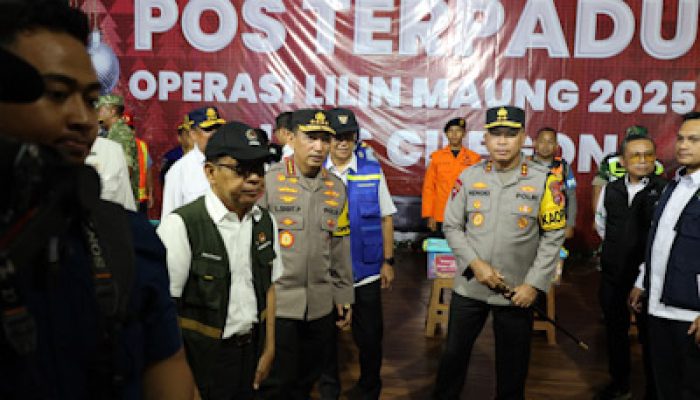 Kapolda Banten Dampingi Kapolri Tinjau Pelabuhan Merak