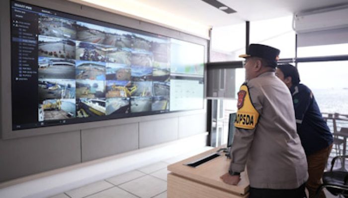 Wakapolda Banten Pantau Pelabuhan Merak Melalui CCTV