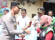 Program Jaga Jakarta, Kapolres Metro Tangerang Kota Berbagi Sembako ke Ojol