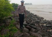 Polsek Kronjo Pantau Air Laut Pulau Cangkir