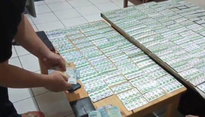 Cegah Kejahatan Jalanan, Polisi Bongkar Jaringan Obat Ilegal di Batuceper