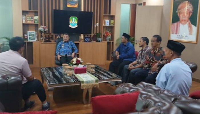 Wakil Wali Kota Bekasi dan PD KB PII Bahas Pembinaan Pelajar