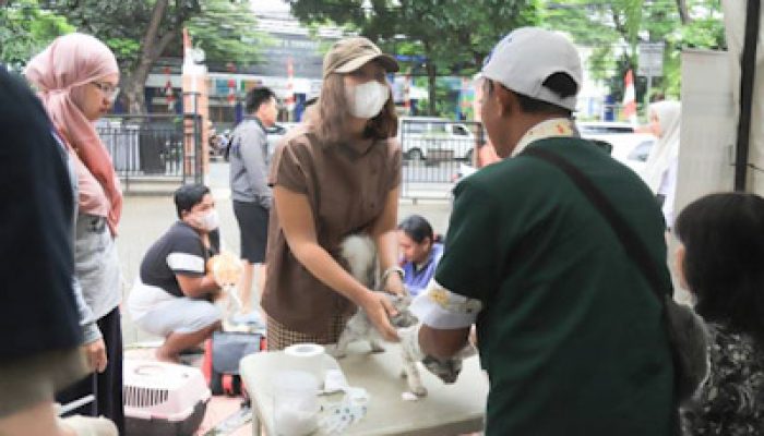 Program Vaksinasi Rabies Gratis Kota Tangerang Disambut Pecinta Hewan