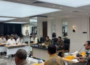 Putus Tengkulak, Polri Fasilitasi Permodalan KUR dan Penyerapan Bulog bagi Petani
