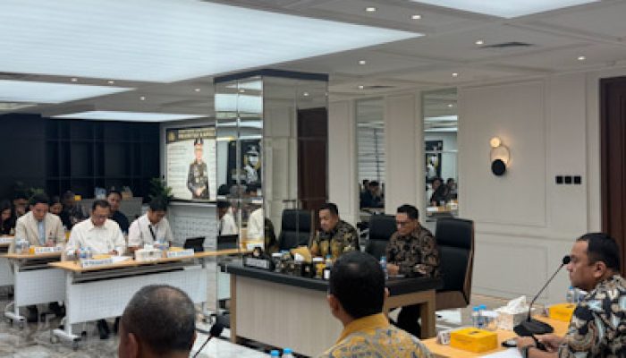 Putus Tengkulak, Polri Fasilitasi Permodalan KUR dan Penyerapan Bulog bagi Petani
