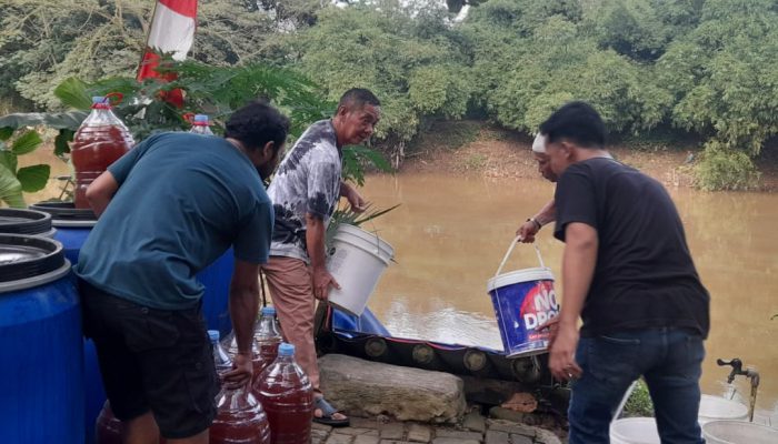 Banksasuci Tebar 20 Ton Eco Enzyme Atasi Pencemaran Cisadane