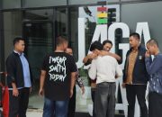 Viral di Media Sosial, Kasus Pelemparan Petasan Sopir Angkot Berujung Damai