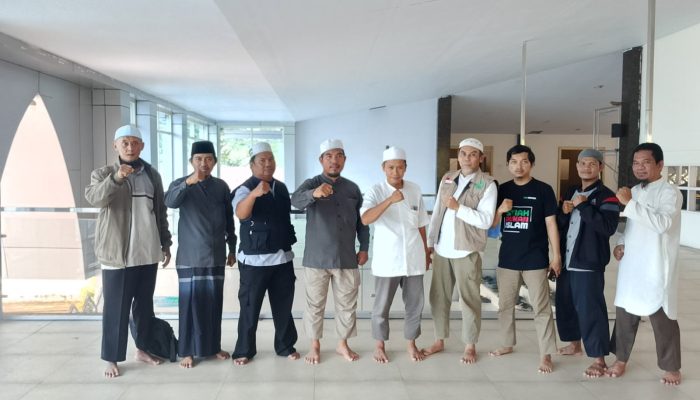 Pernyataan Sikap FUIB Sulsel Terkait Dua Perempuan Lakukan pelecehan Alqur’an