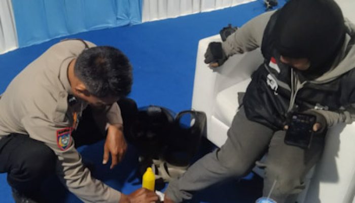 Petugas Pospam Citra Raya Bantu Korban Tabrak Lari