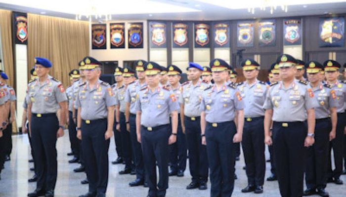 47 Pati Polri Naik Pangkat