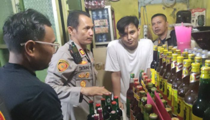 Muspika Kibin Tertibkan Lapak Tuak dan Warung Jamu Penjual Miras
