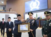 Sukses Amankan Mudik Lebaran 2026, Kapolda Banten Dapat Penghargaan dari Gubernur