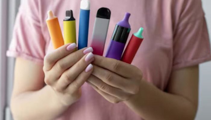 Kemenkes Siapkan Aturan Vape, Disamakan dengan Rokok