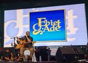 Ebiet G Ade Gebrak Cilegon dengan Lagu Legend