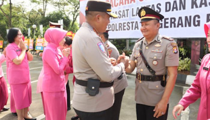 Jabatan Kasat Lantas dan Kasat Samapta Polresta Tangerang Diserahterimakan